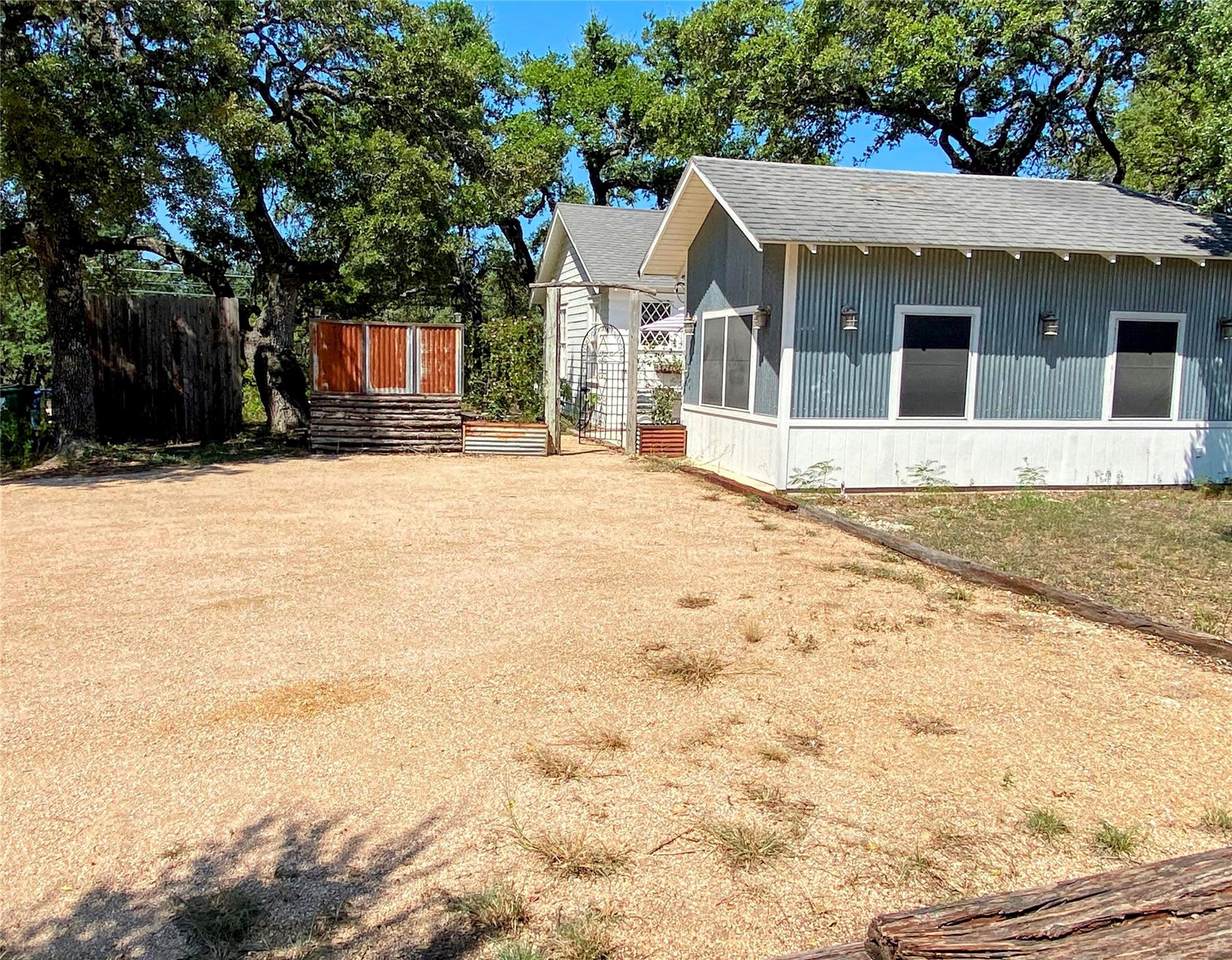 602 Old Fitzhugh Rd - Photo 1