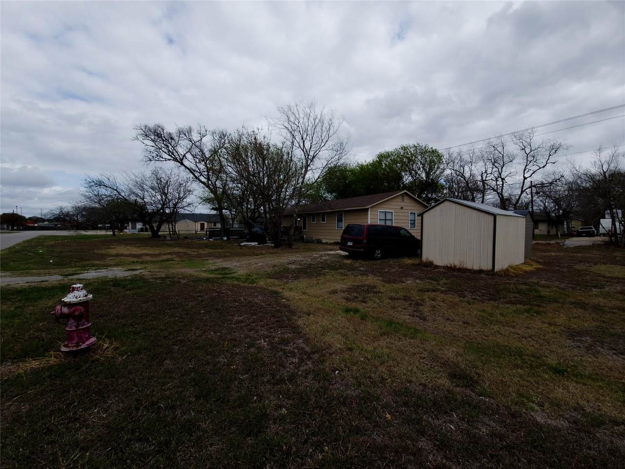 https://bt-photos.global.ssl.fastly.net/austin/1280_boomver_1_5476903-2.jpg