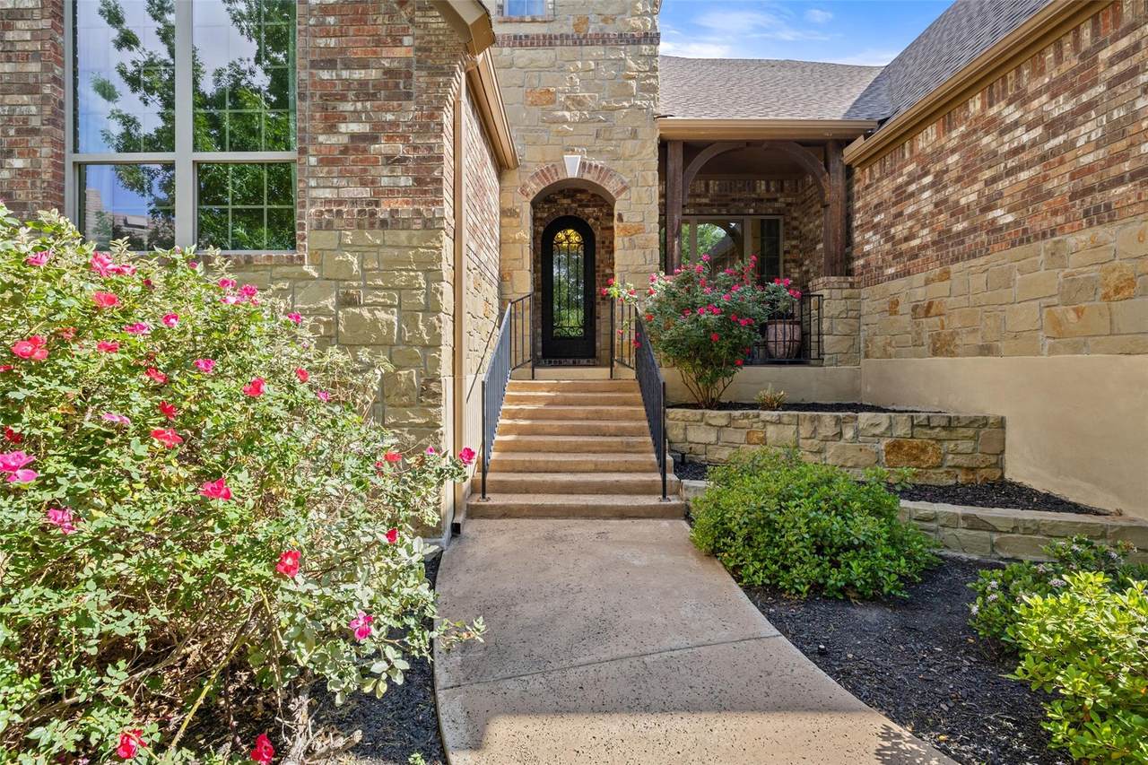 8700 Flycatcher Ct - Photo 1