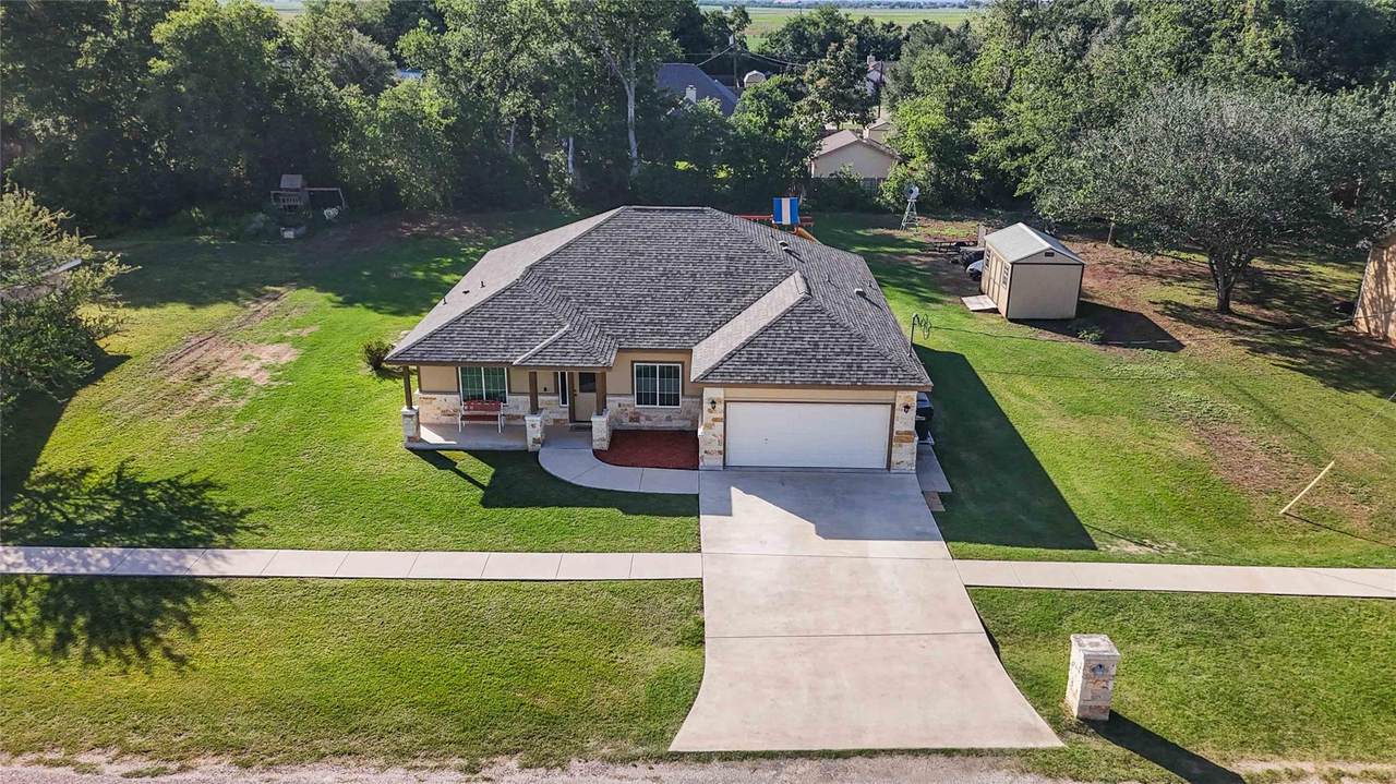 285 Hummingbird Way - Photo 1