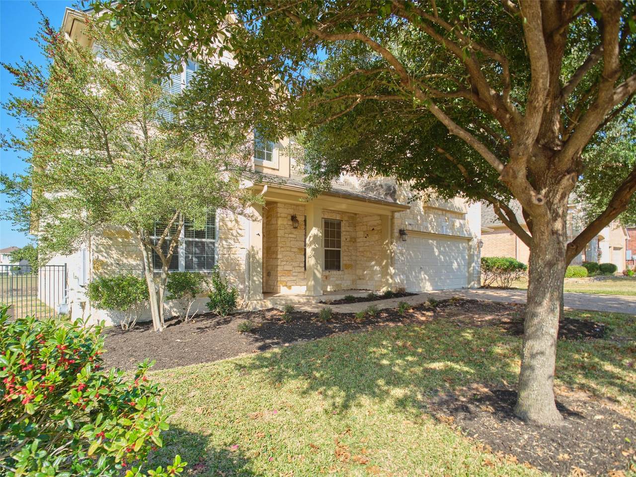 https://bt-photos.global.ssl.fastly.net/austin/1280_boomver_1_5543500-2.jpg