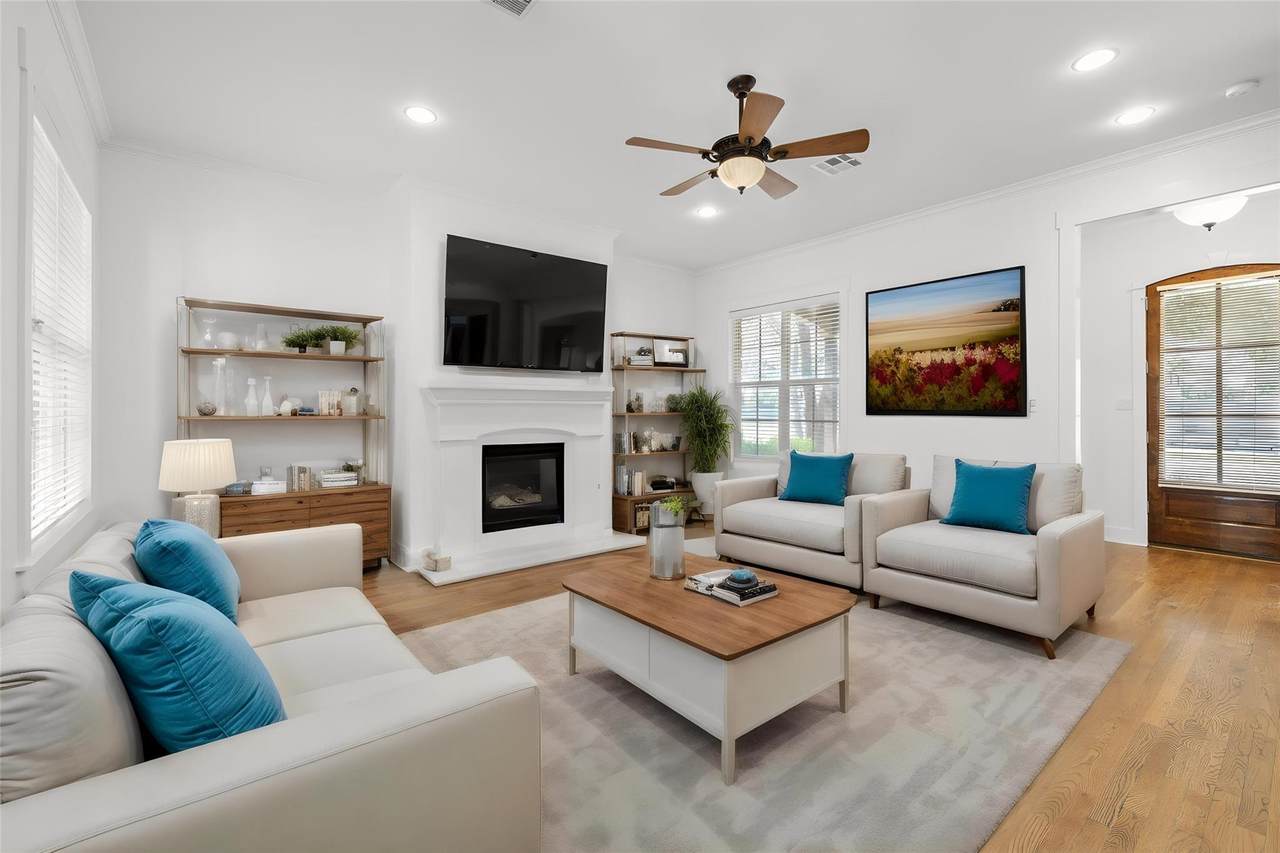 1607 Chelsea Ln - Photo 1