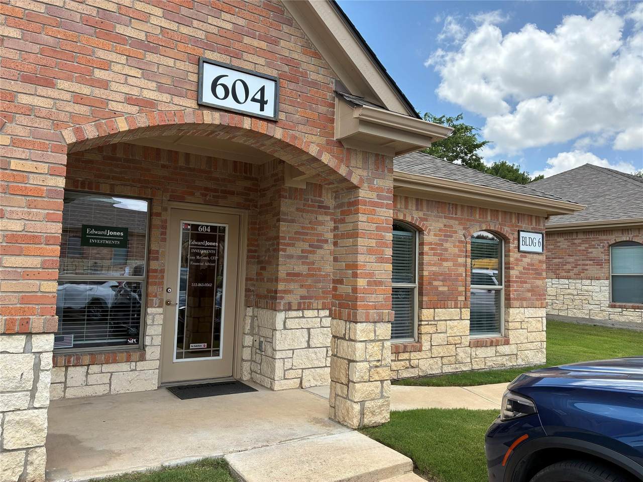 3613 Williams Dr - Photo 1