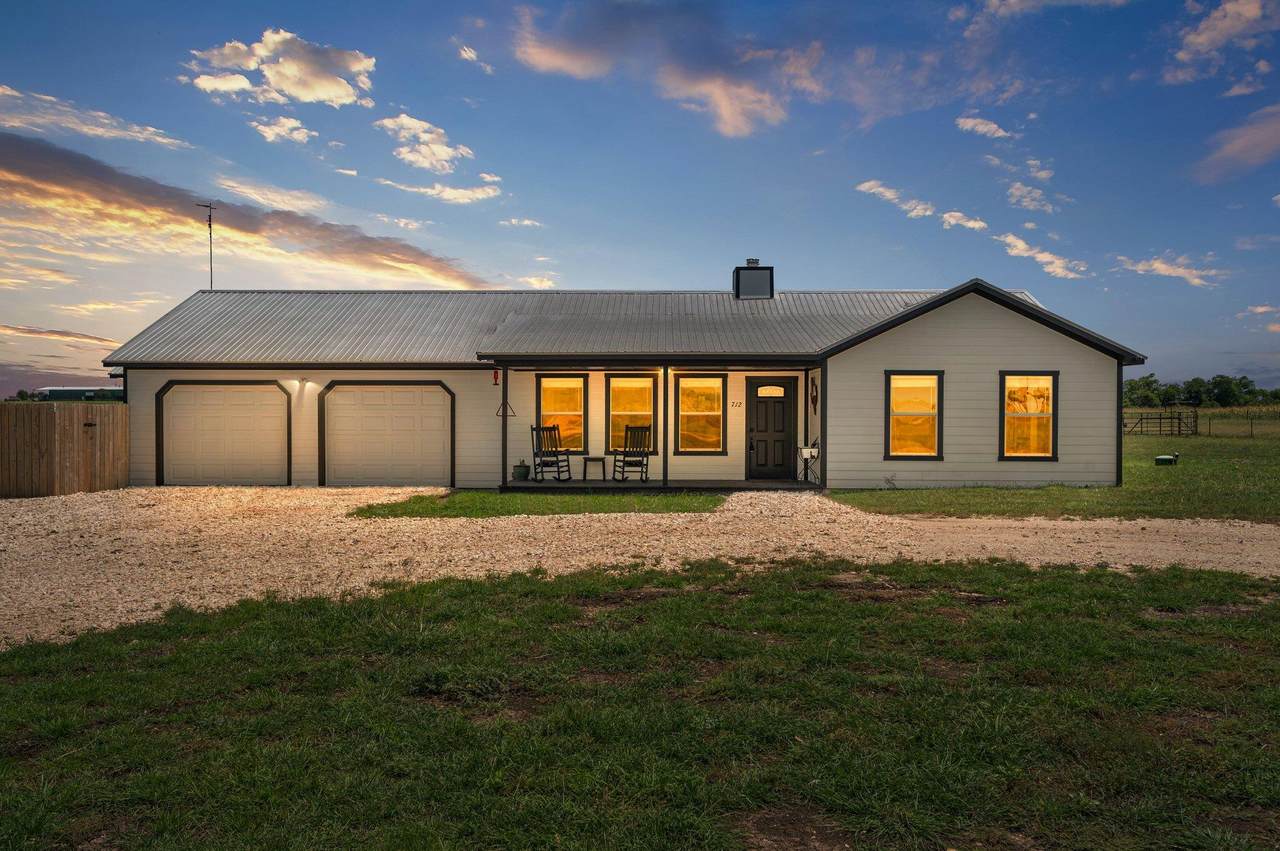 712 County Road 330 - Photo 1