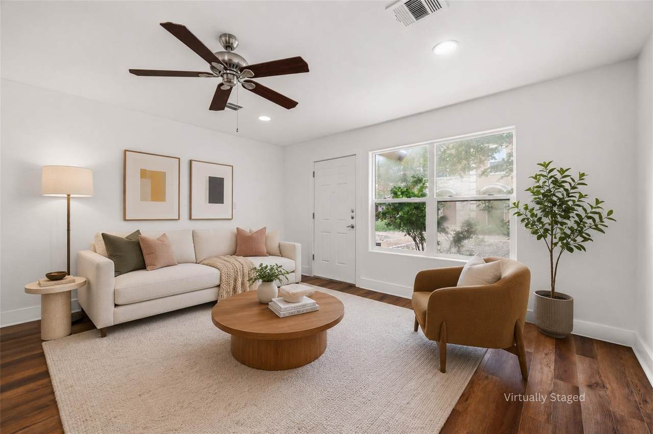 1101 Grove Blvd - Photo 1