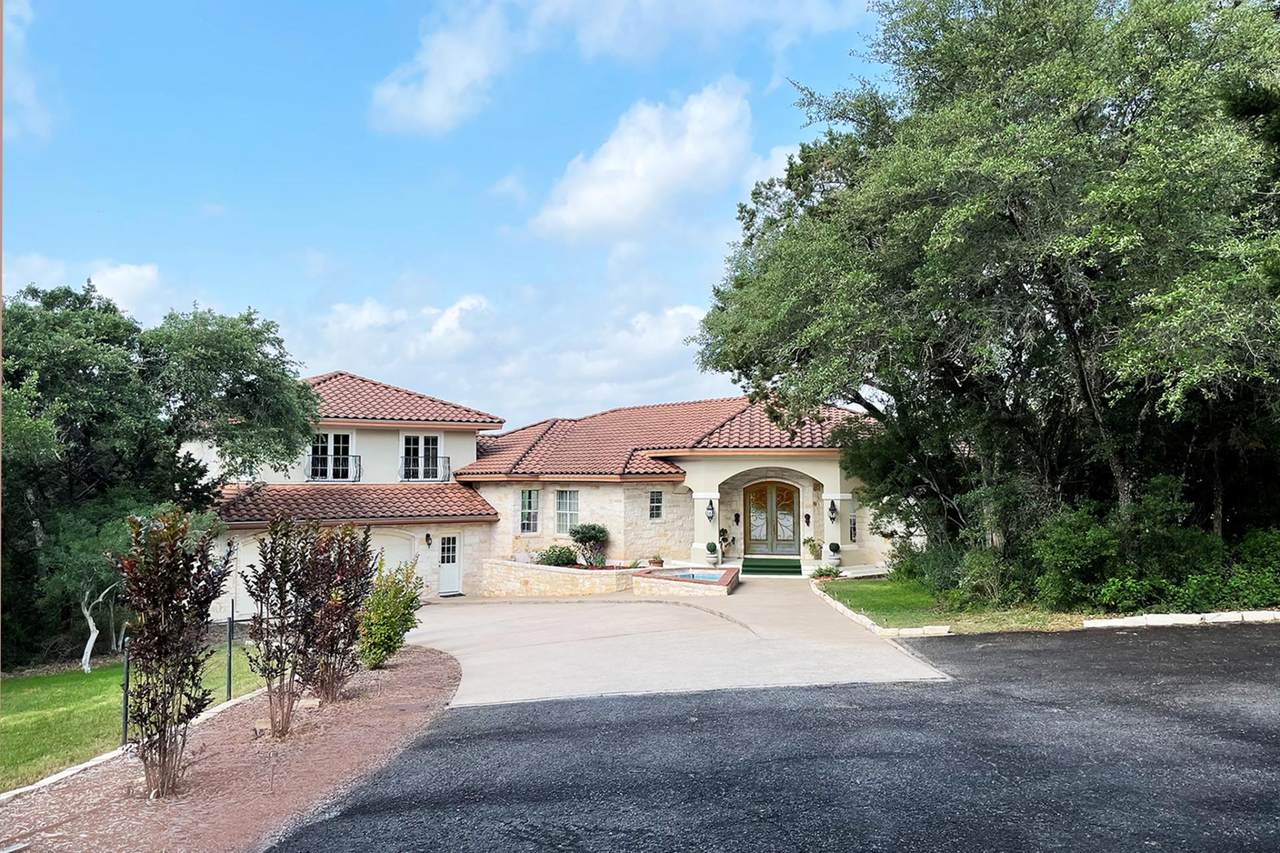 25400 River Rd - Photo 1