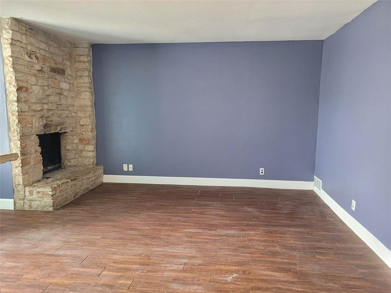 2301 Cedrick Cv - Photo 1