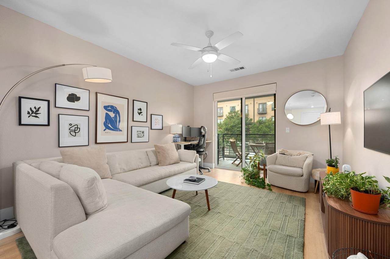 1701 Simond Ave - Photo 1