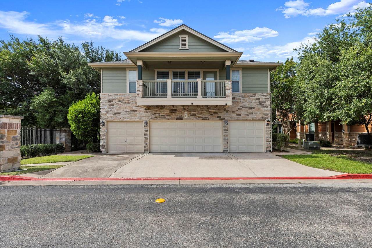 1481 Old Settlers Blvd - Photo 1