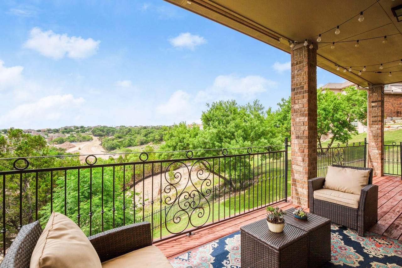 2502 Highland Trl - Photo 1