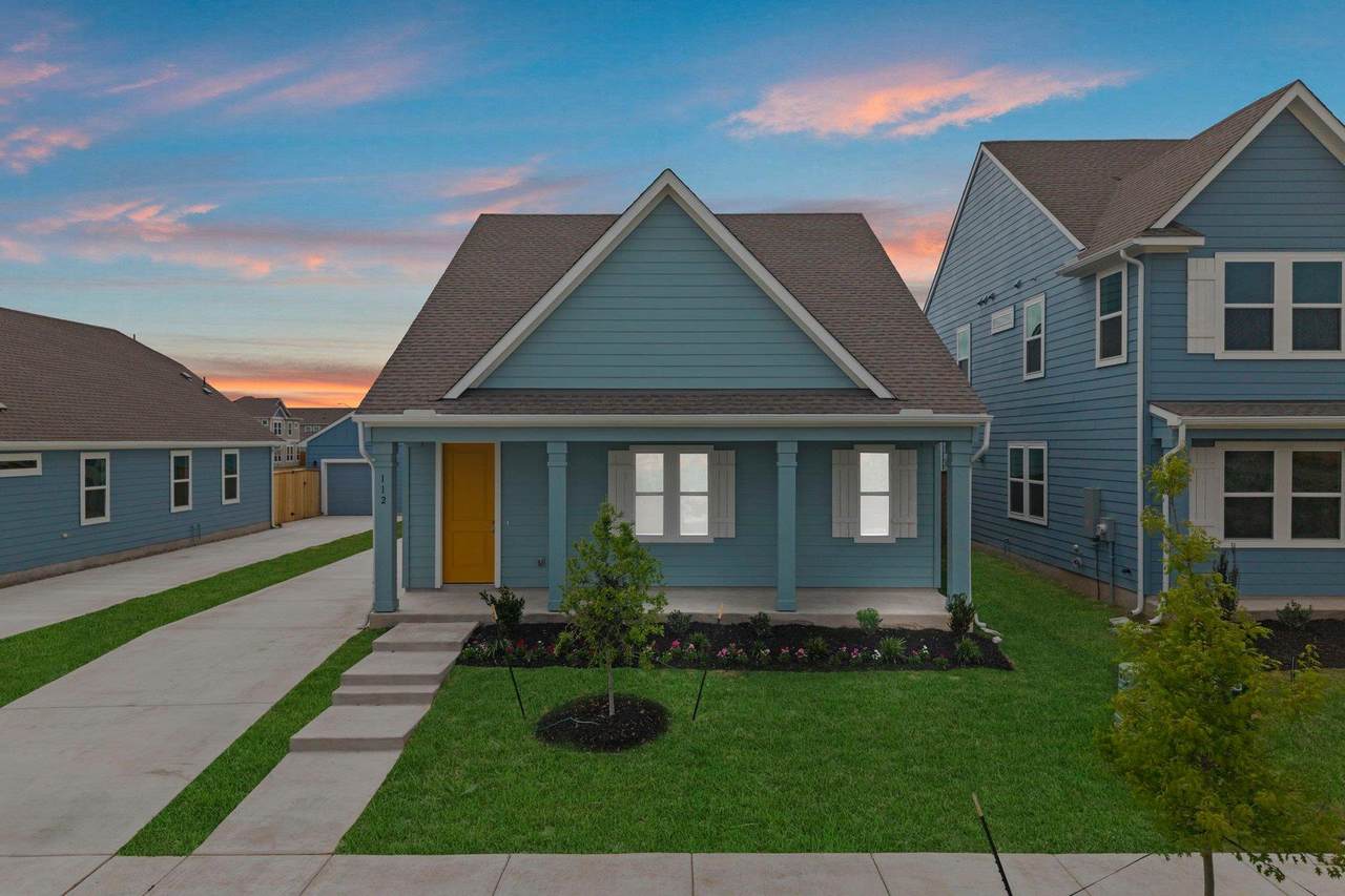 112 Cherry Blossom Ln - Photo 1