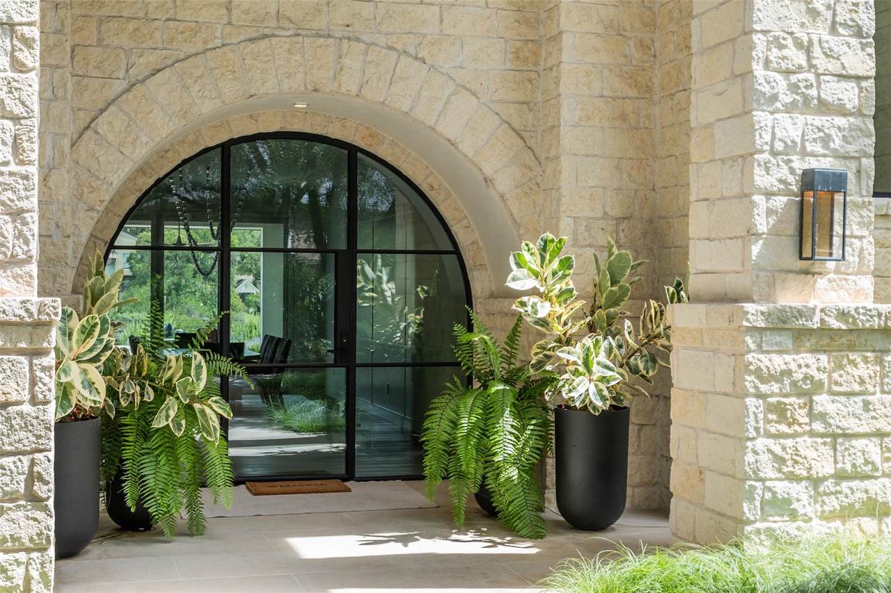 https://bt-photos.global.ssl.fastly.net/austin/1280_boomver_1_5723622-2.jpg