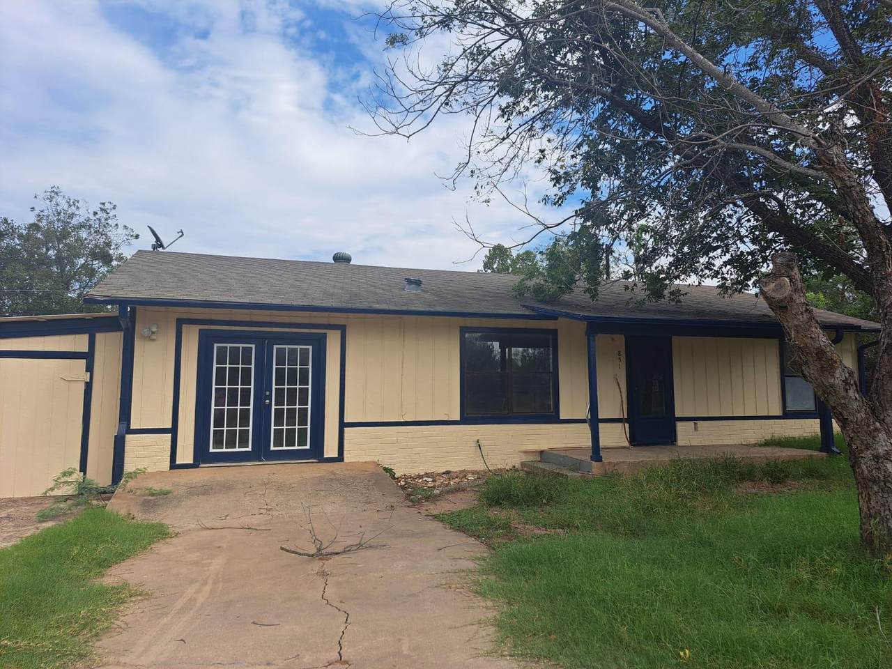 851 Aspen Ln - Photo 1