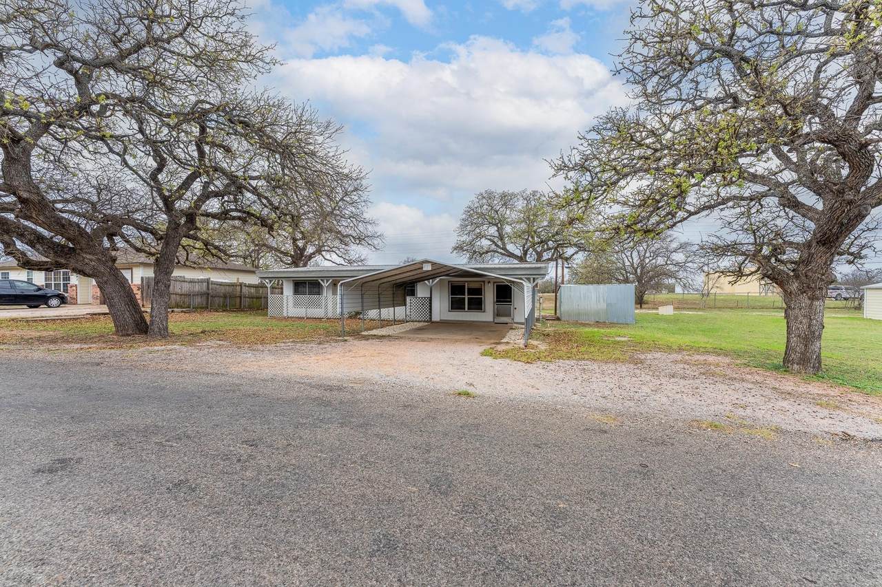 439 Elm Dr - Photo 1
