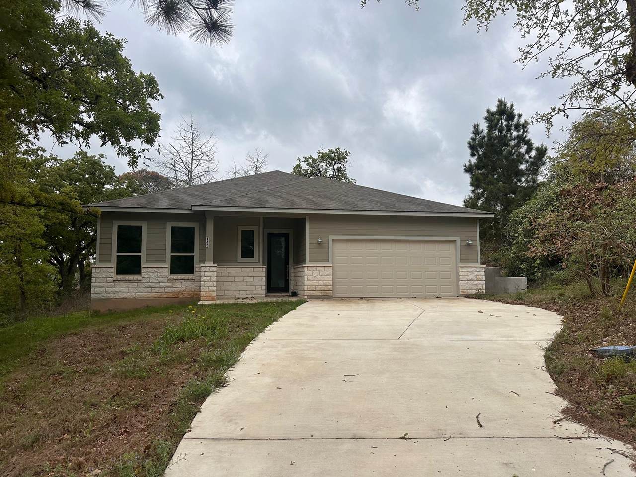 142 Alele Dr - Photo 1