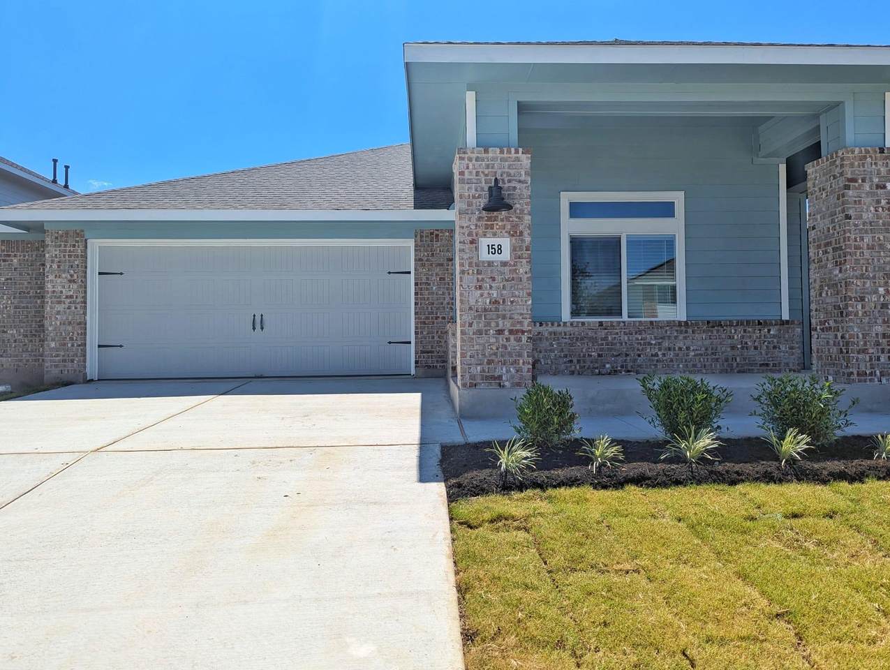 158 Gresham - Photo 1