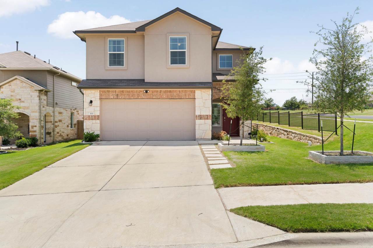 300 Brooklyn Dr - Photo 1
