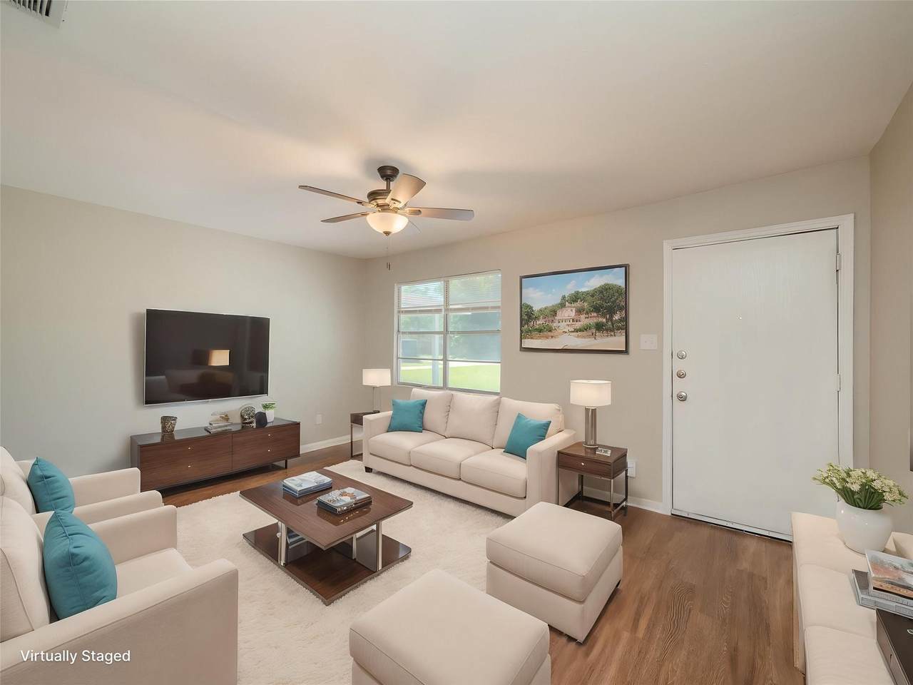 910 Lamar Ave - Photo 1
