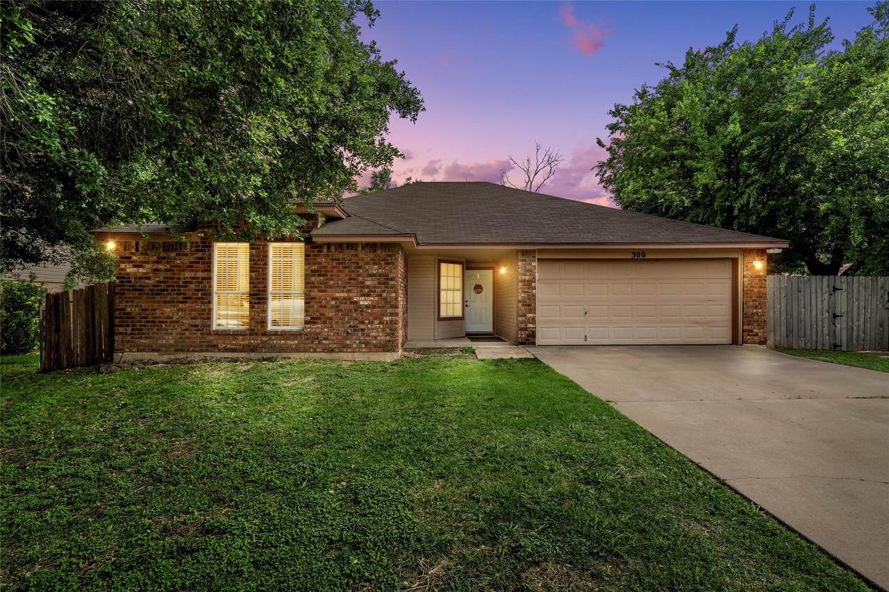 306 Southbrook Dr - Photo 1