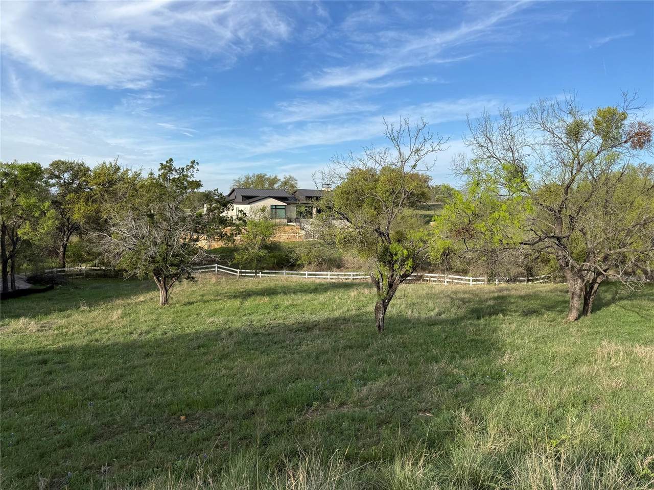 https://bt-photos.global.ssl.fastly.net/austin/1280_boomver_1_5896626-2.jpg