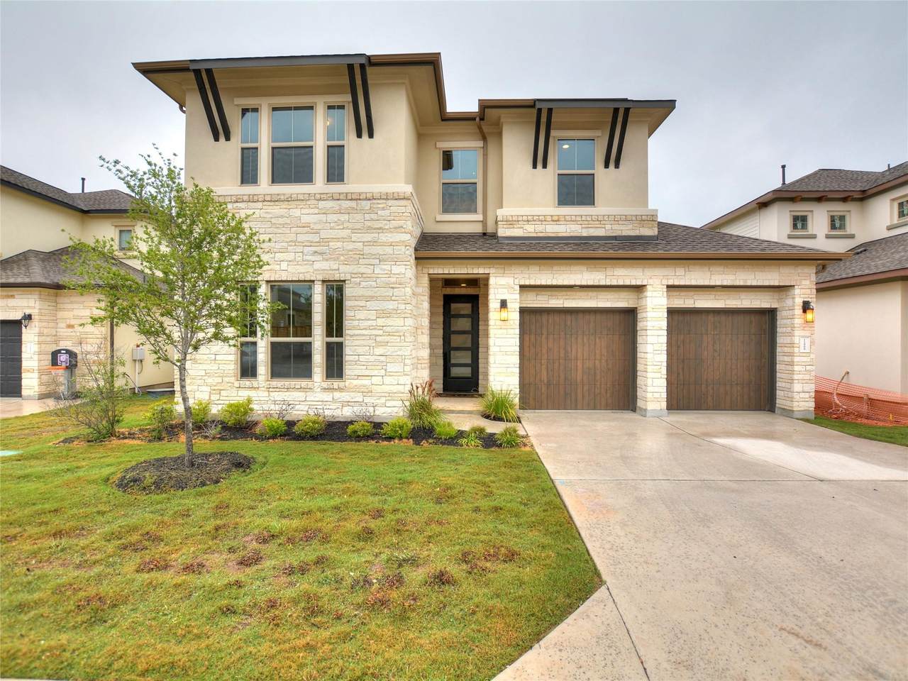 11000 Cut Plains Loop - Photo 1
