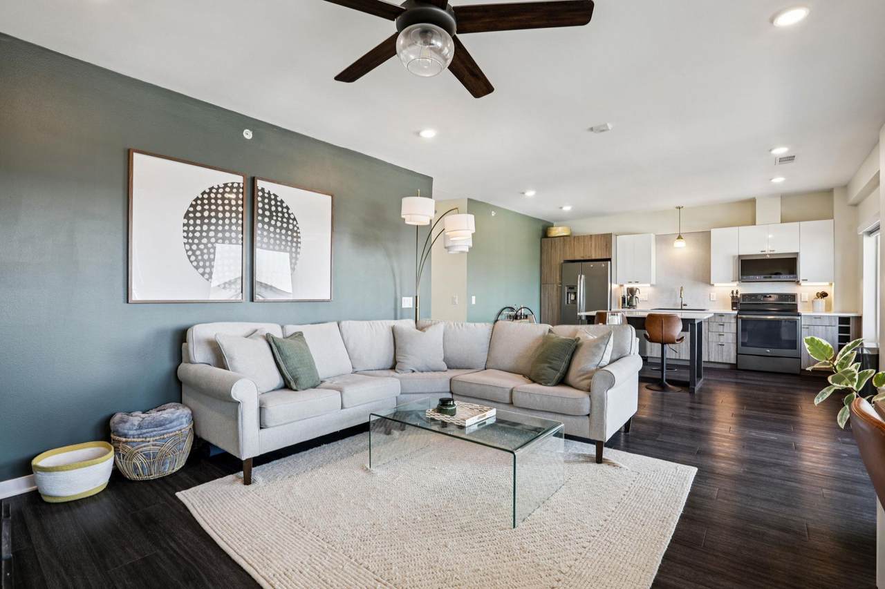 4361 Congress Ave - Photo 1