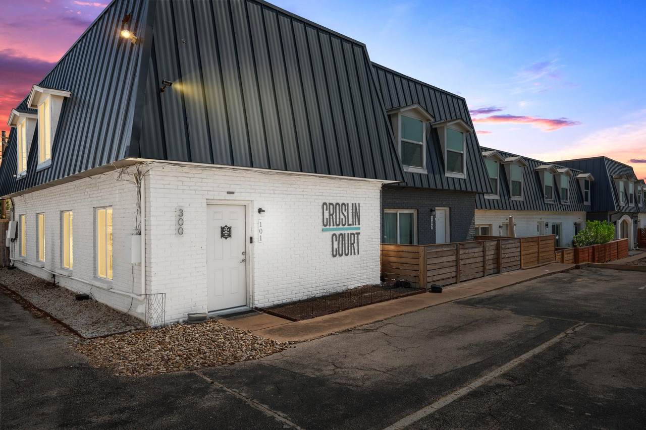 300 Croslin St - Photo 1