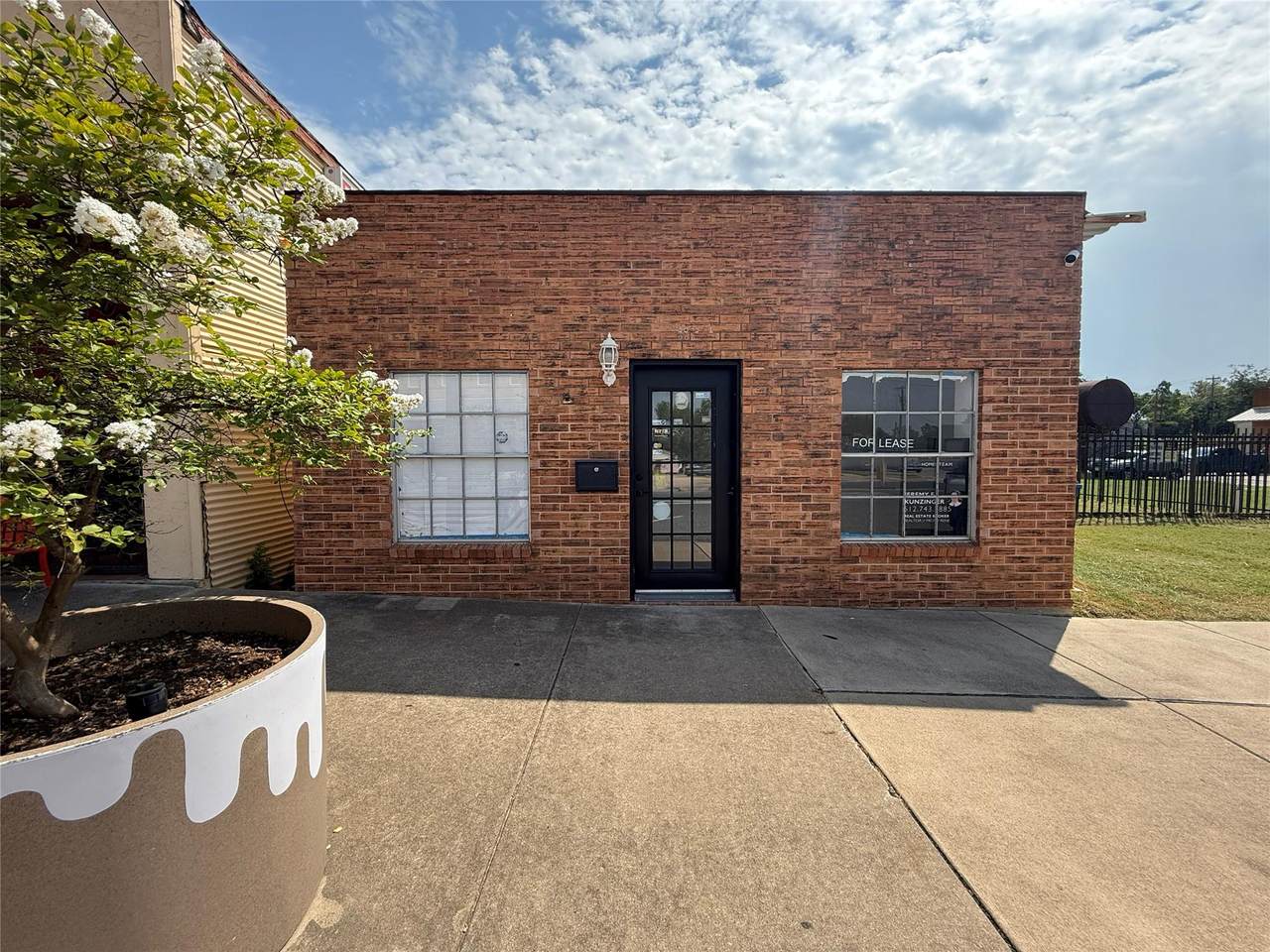 117 Main St - Photo 1
