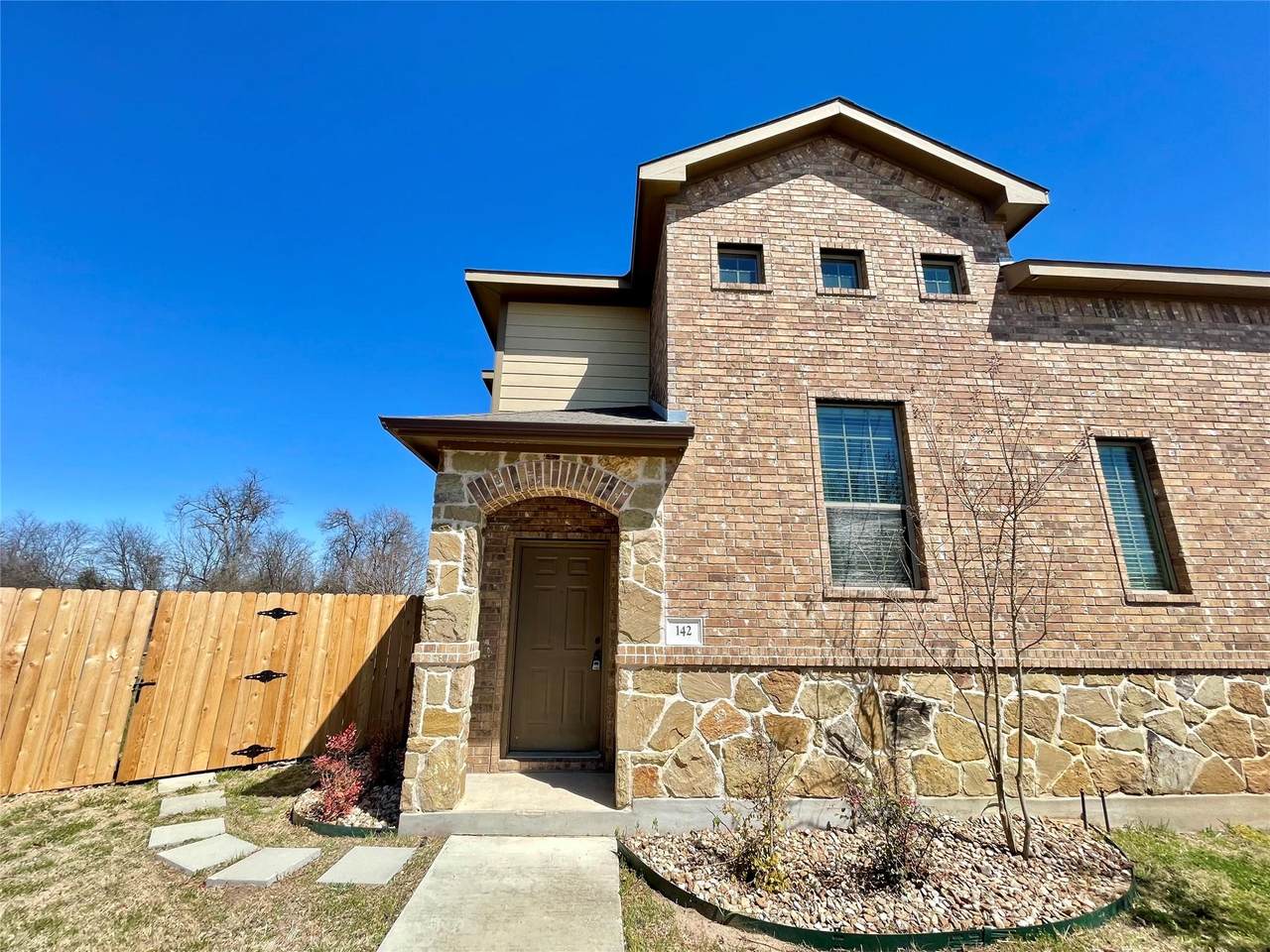 142 Sierra Rose Loop - Photo 1