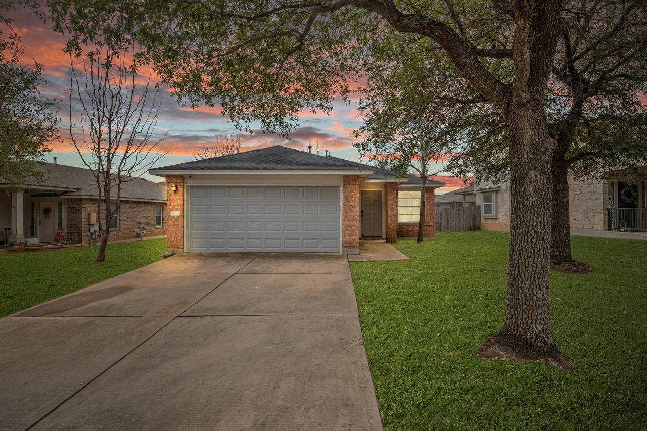 1501 Molson Lake Dr - Photo 1