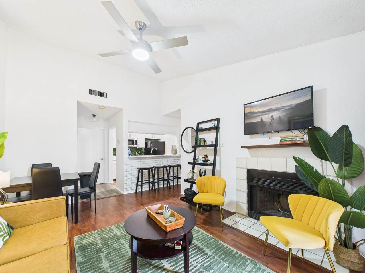806 24th St - Photo 1