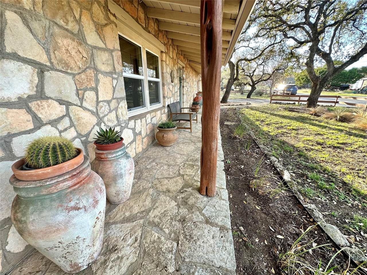 https://bt-photos.global.ssl.fastly.net/austin/1280_boomver_1_6033339-2.jpg