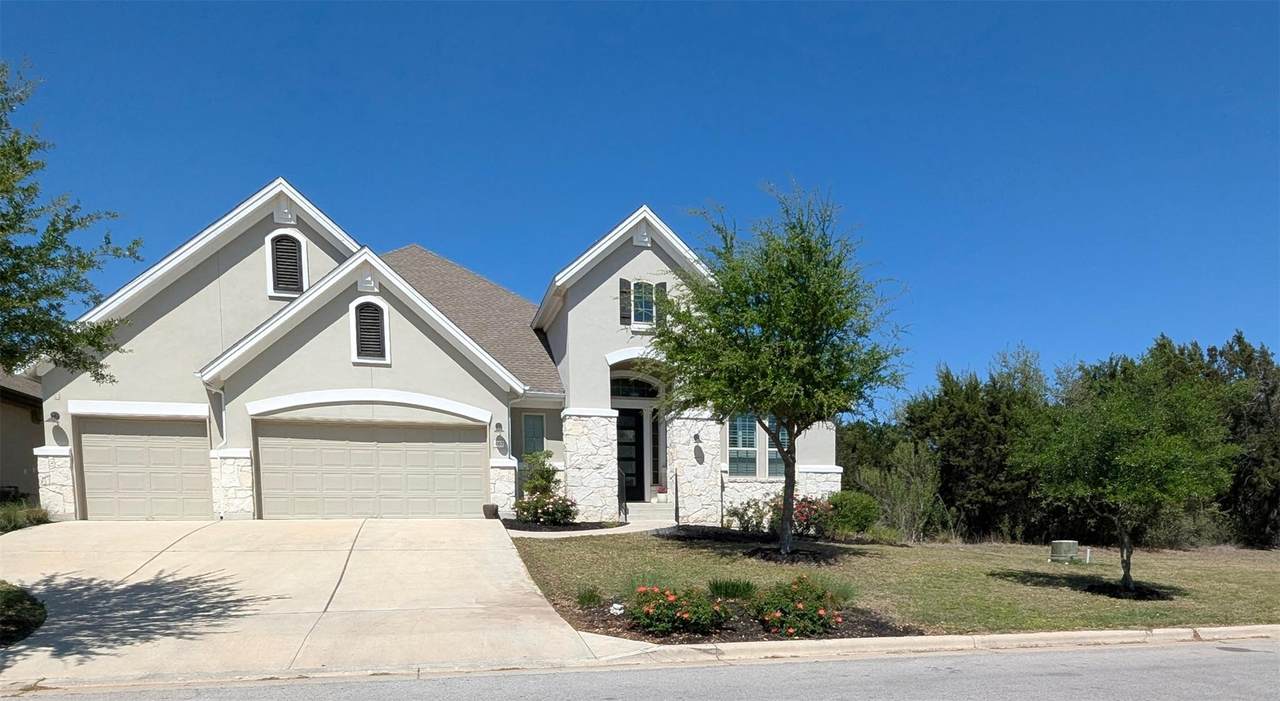 467 Jacksdaw Dr - Photo 1