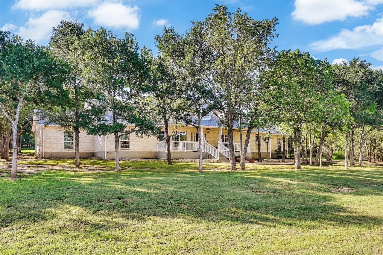 136 Territory Dr - Photo 1