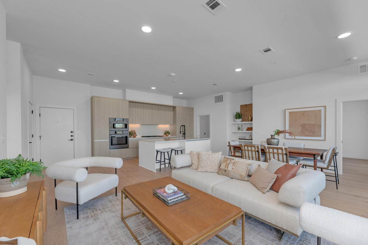 2209 1st St - Photo 1