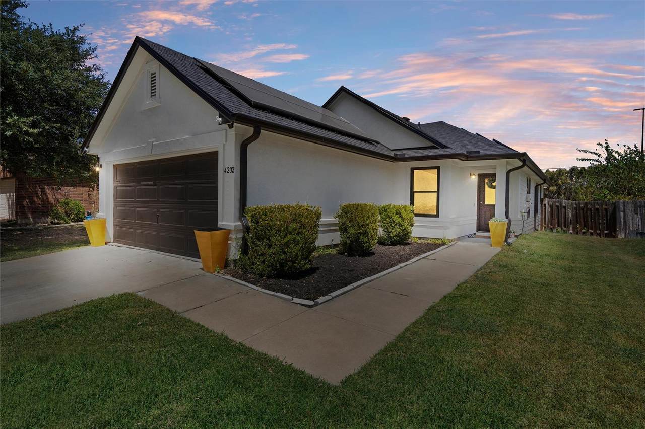 4202 Kings Canyon Dr - Photo 1