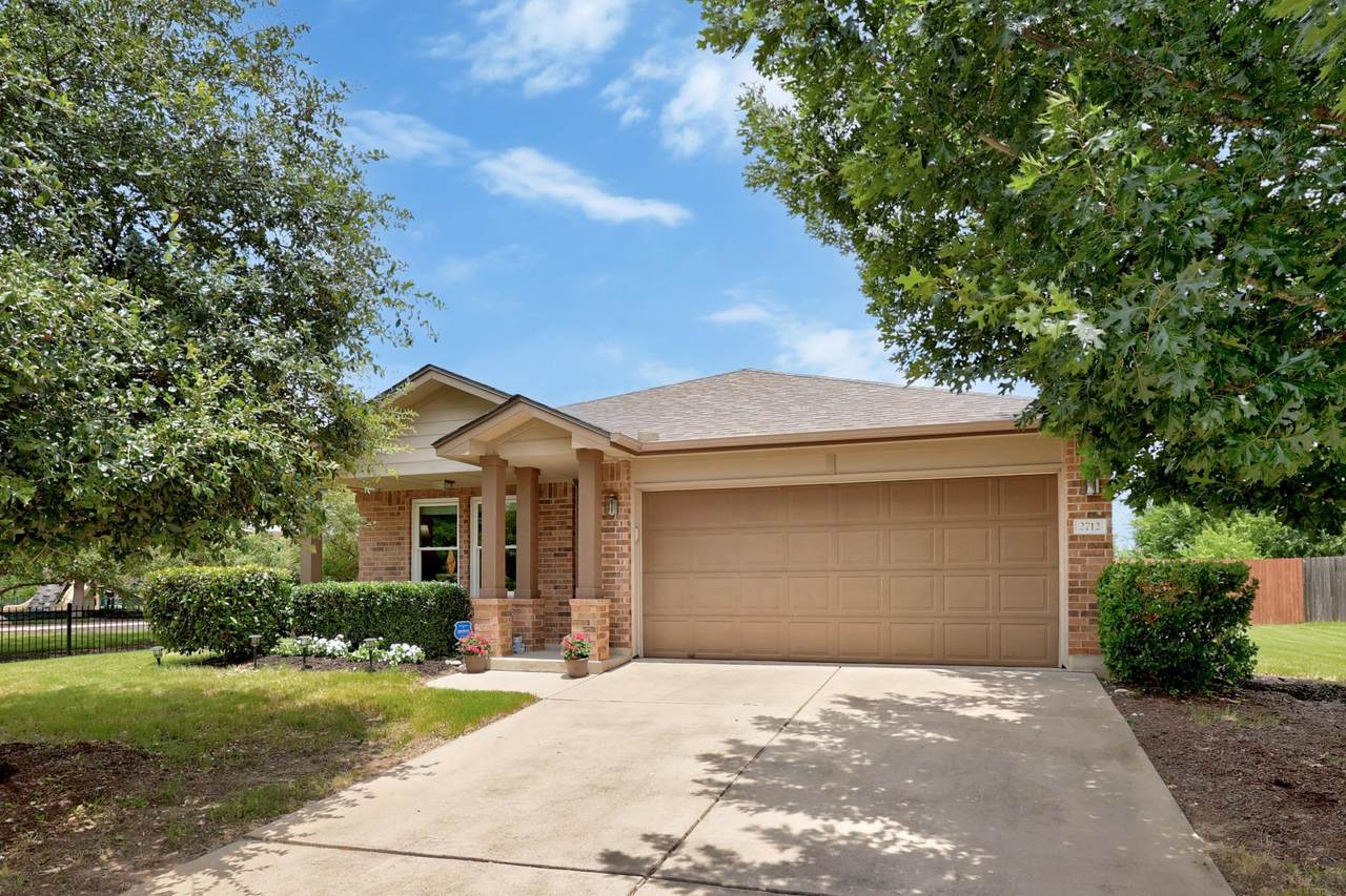2712 Bluffstone Dr - Photo 1