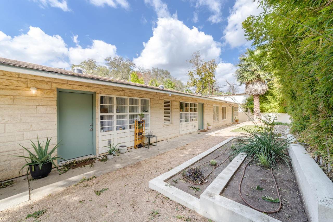 239 Brahan Blvd - Photo 1