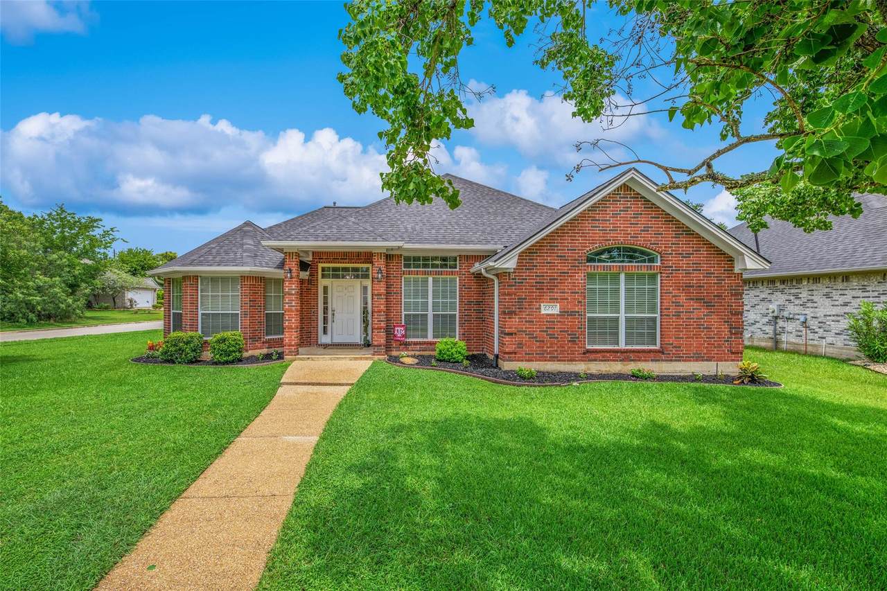 6201 Cromwell Ct - Photo 1