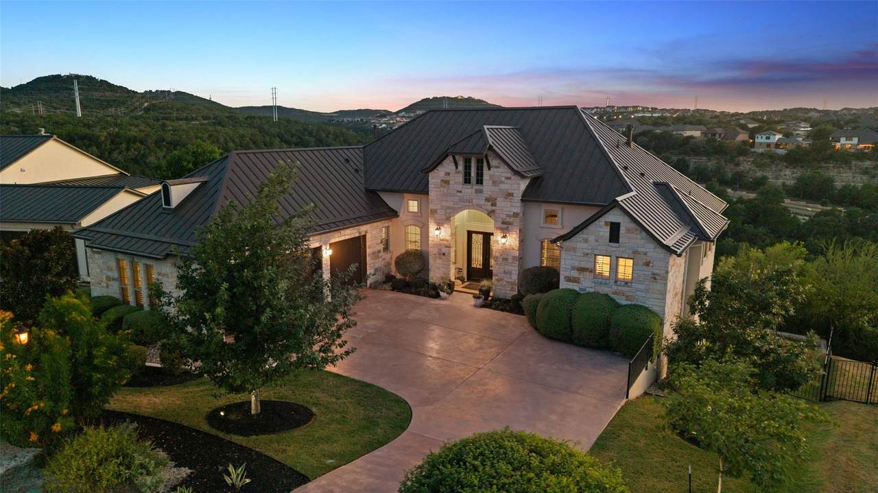 321 Bisset Ct - Photo 1