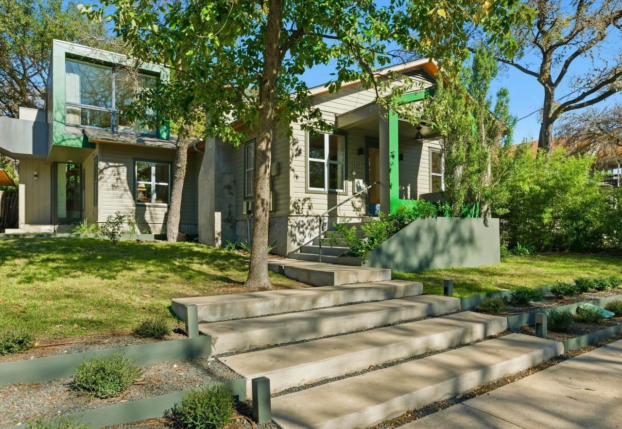 1712 10th St - Photo 1