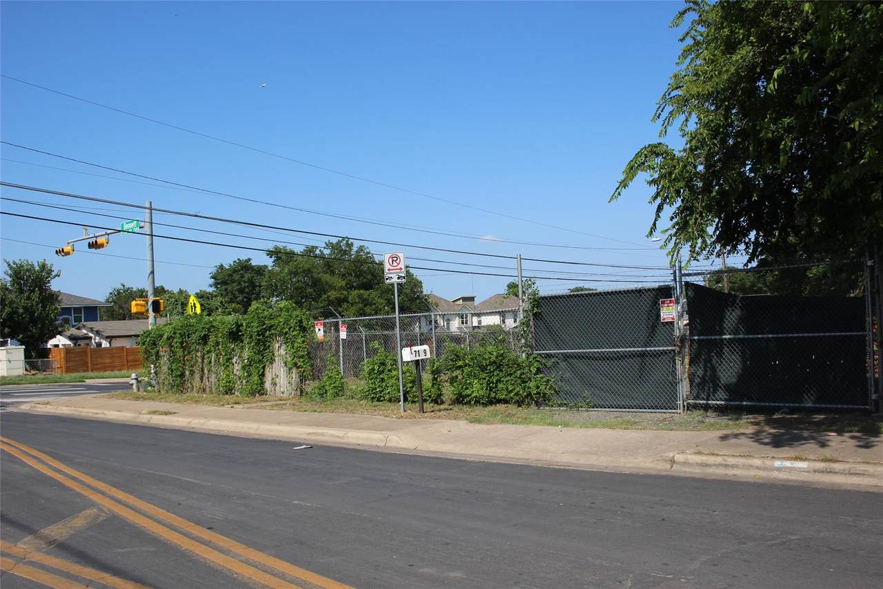 7109 Bennett Ave - Photo 1