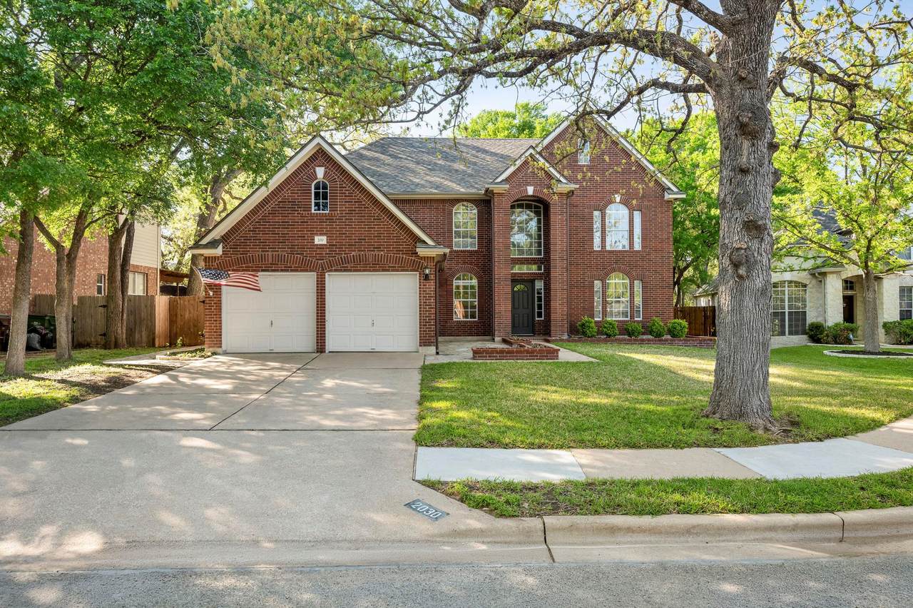 2030 Wood Glen Dr - Photo 1