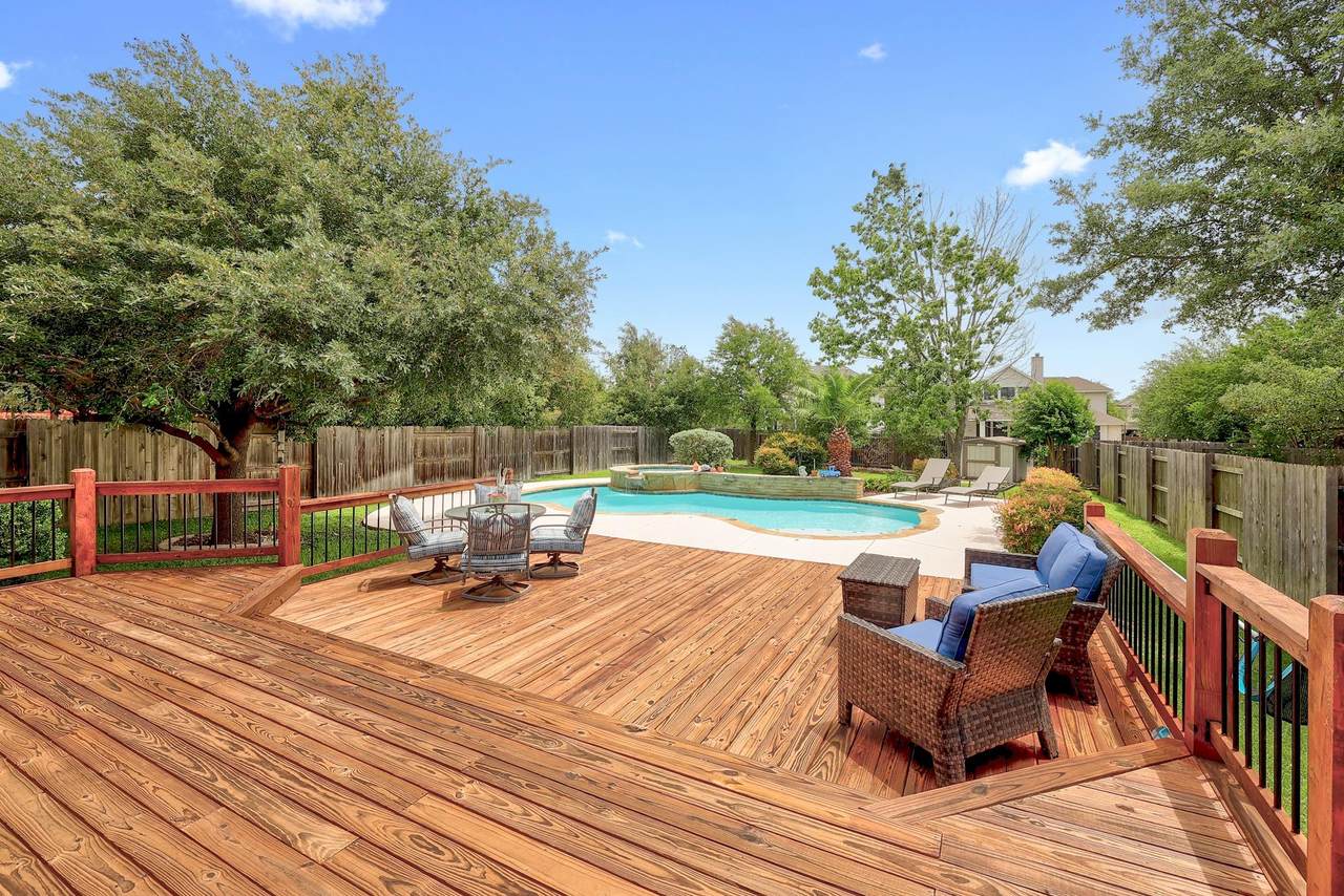 15321 Fernhill Dr - Photo 1
