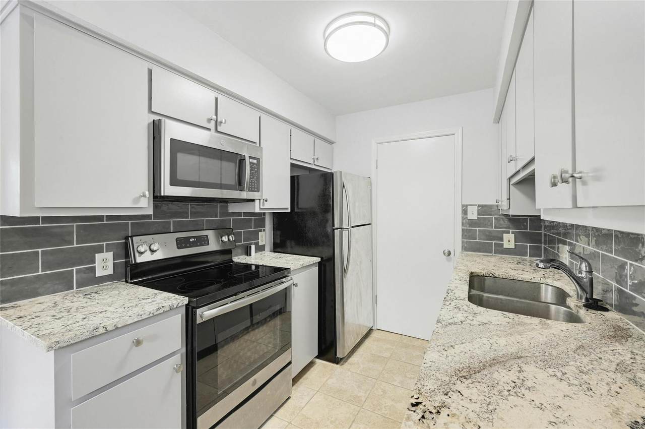 9226 Jollyville Rd - Photo 1