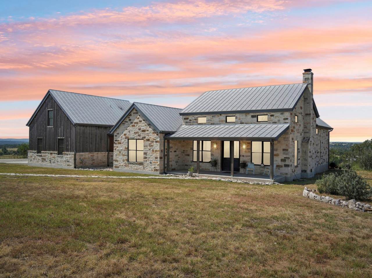 135 Scenic Vista Dr - Photo 1