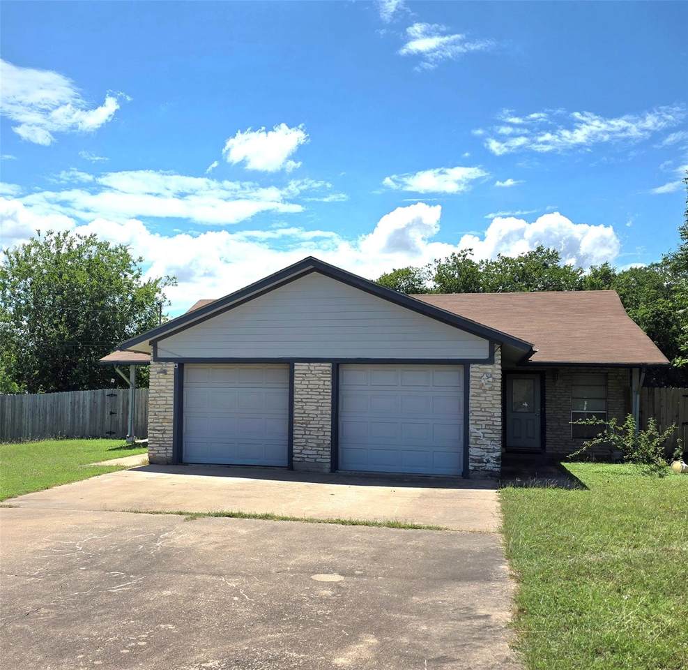 15208 Spring Hill Ln - Photo 1