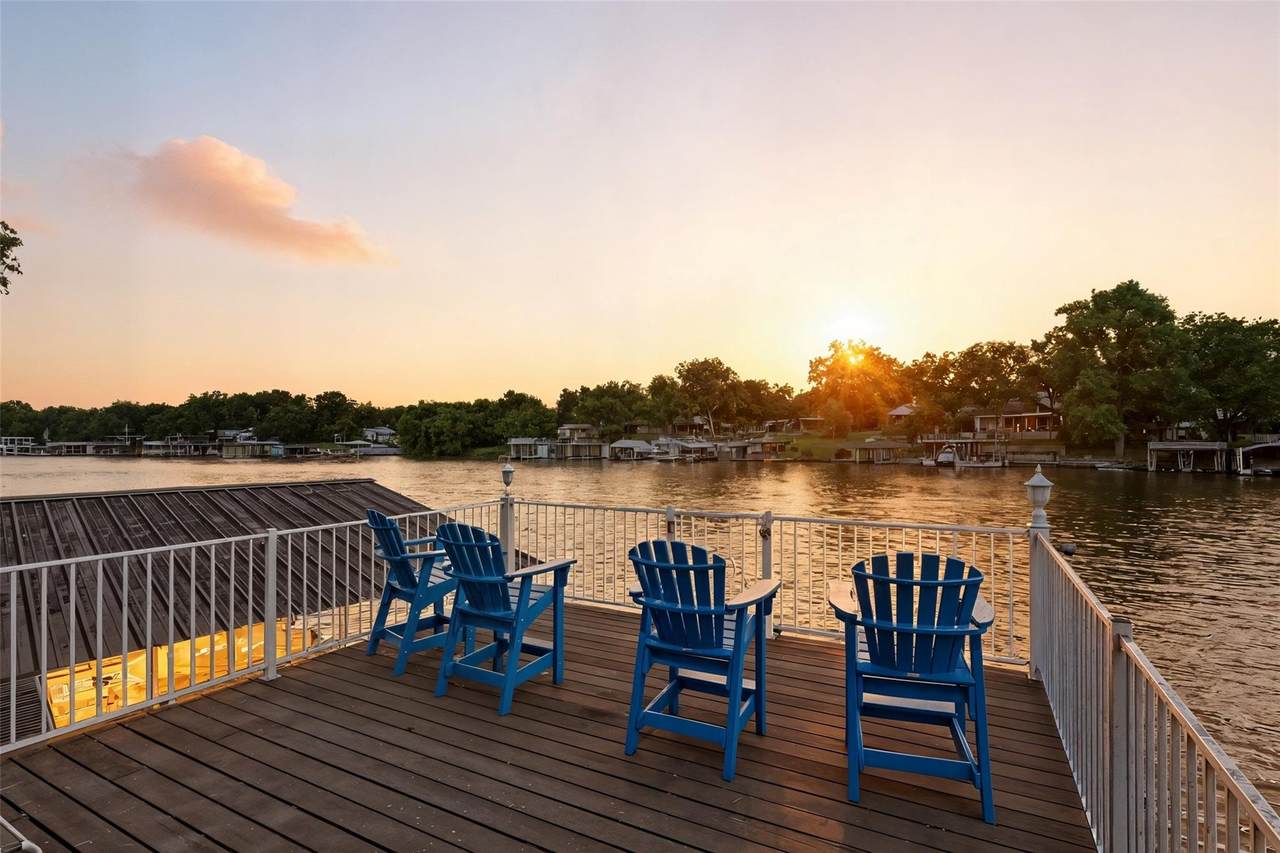 2546 Williams Lakeshore - Photo 1