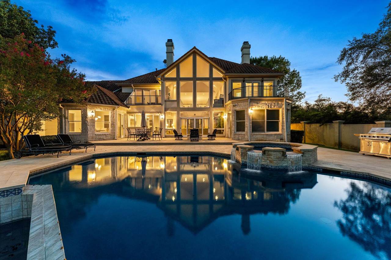 2819 Cliff Pt - Photo 1