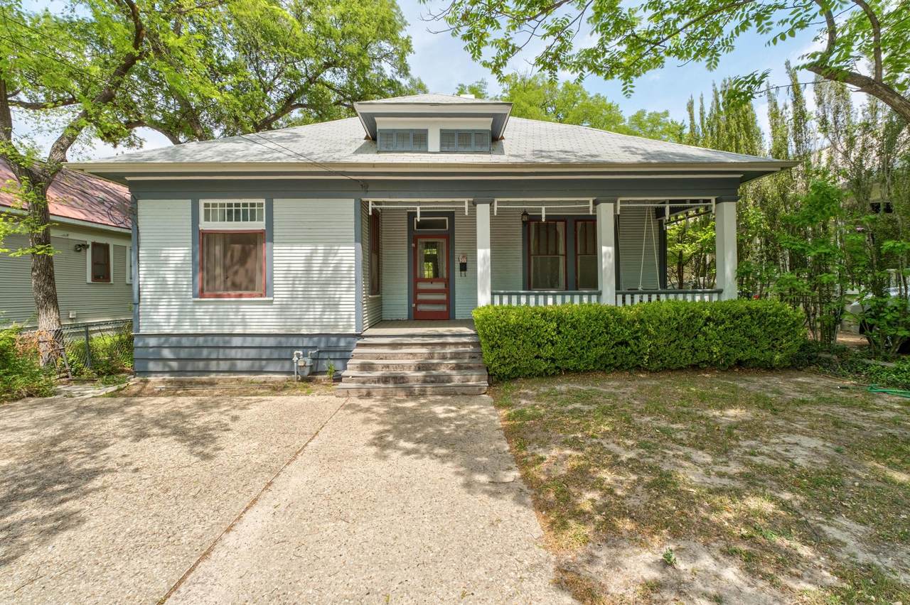 304 35th St - Photo 1